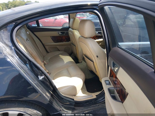 45996996 :رقم المزاد ، SAJWA06B39HR15263 vin ، 2009 Jaguar Xf Premium Luxury مزاد بيع