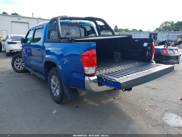 2017 Toyota Tacoma Sr5 V6 მანქანა იყიდება აუქციონზე, vin: 3TMCZ5AN2HM105044, აუქციონის ნომერი: 45997025