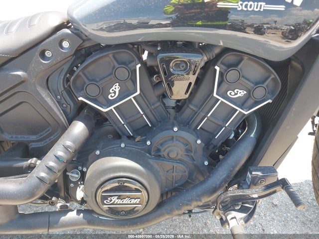 45997090 :رقم المزاد ، 56KMTC006N3182121 vin ، 2022 Indian Motorcycle Co. Scout Rogue Abs مزاد بيع