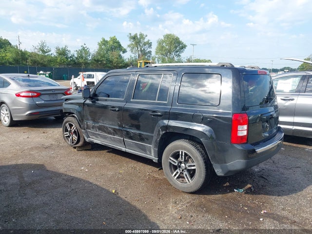 Продаж на аукціоні авто 2016 Jeep Patriot High Altitude Edition, vin: 1C4NJPFA1GD561483, номер лоту: 45997099