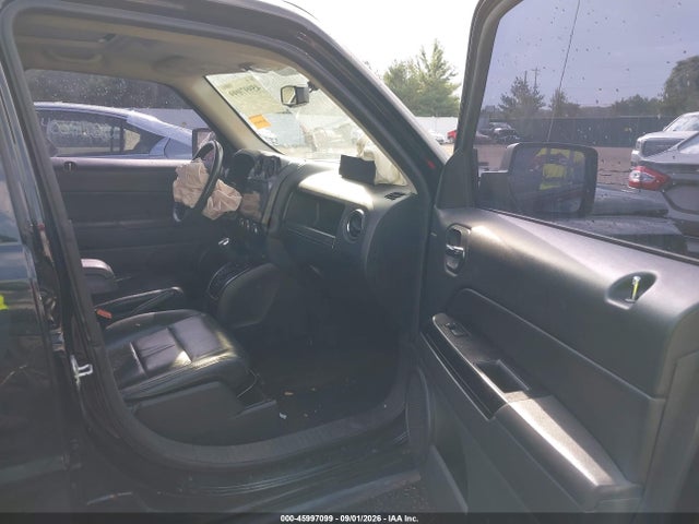 Продаж на аукціоні авто 2016 Jeep Patriot High Altitude Edition, vin: 1C4NJPFA1GD561483, номер лоту: 45997099