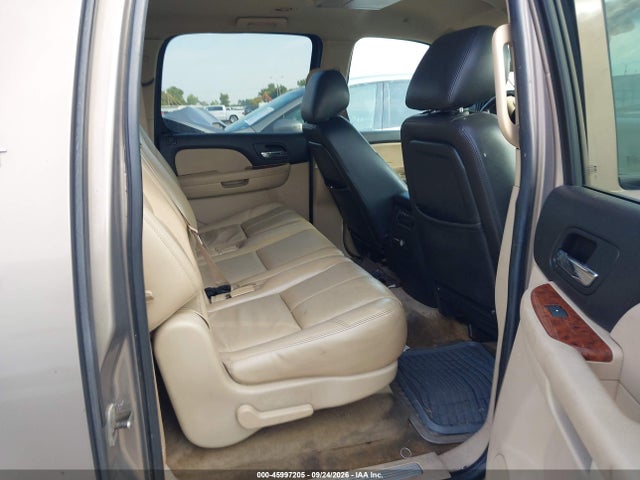 45997205 :رقم المزاد ، 1GNFC16067R261452 vin ، 2007 Chevrolet Suburban 1500 Lt مزاد بيع