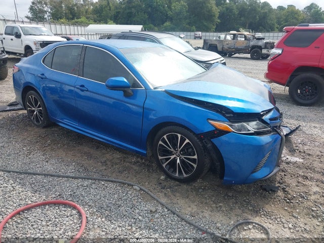 45997206 :رقم المزاد ، 4T1B11HK1JU033306 vin ، 2018 Toyota Camry Se مزاد بيع