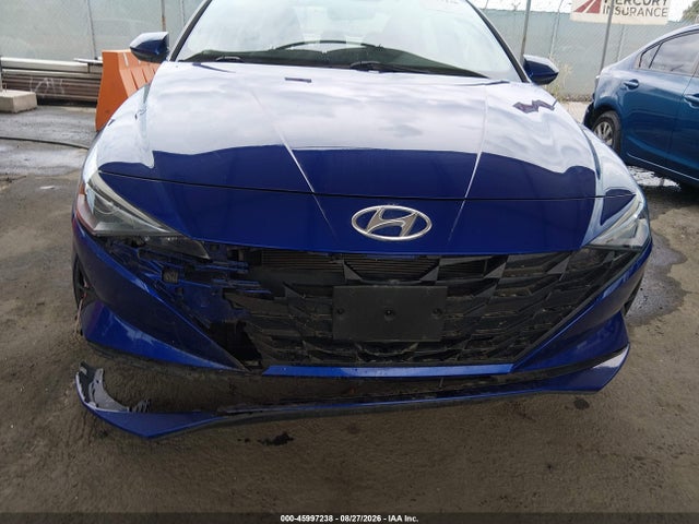 KMHLL4AG0PU633166 Hyundai ELANTRA SE