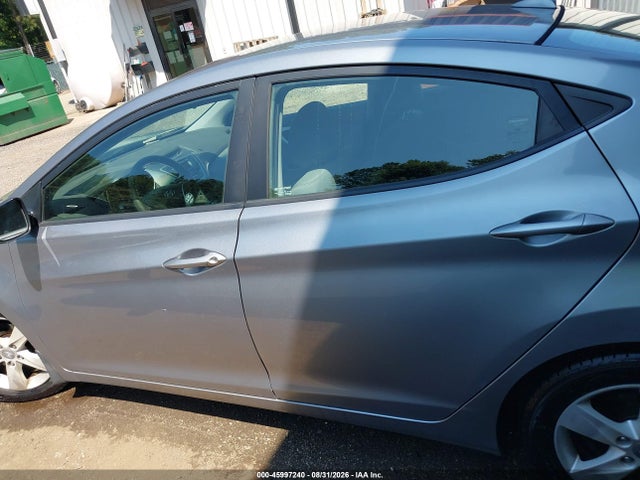 Продаж на аукціоні авто 2013 Hyundai Elantra Gls, vin: KMHDH4AE3DU921618, номер лоту: 45997240