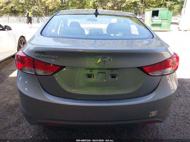 Продаж на аукціоні авто 2013 Hyundai Elantra Gls, vin: KMHDH4AE3DU921618, номер лоту: 45997240