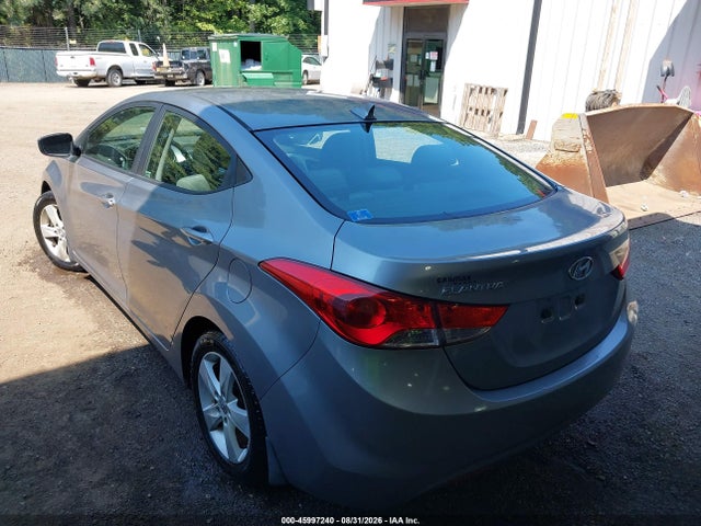 Продаж на аукціоні авто 2013 Hyundai Elantra Gls, vin: KMHDH4AE3DU921618, номер лоту: 45997240