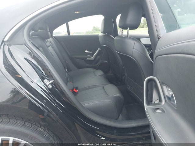 Продажа на аукционе авто 2025 Mercedes-benz Cla 250 Coupe 4matic, vin: W1K5J4HB2SN517568, номер лота: 45997241