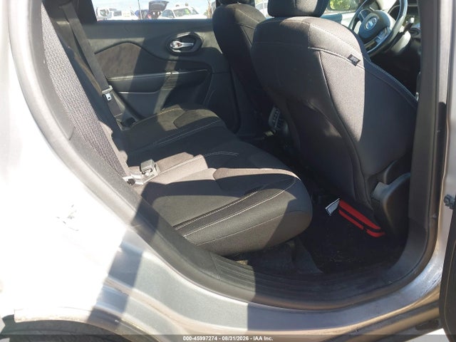 45997274 :رقم المزاد ، 1C4PJMCS8FW558281 vin ، 2015 Jeep Cherokee Latitude مزاد بيع