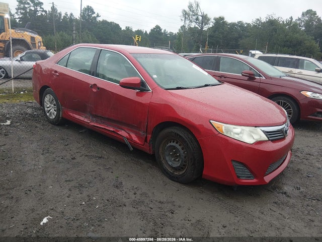 45997286 :رقم المزاد ، 4T1BF1FK4EU830658 vin ، 2014 Toyota Camry L مزاد بيع