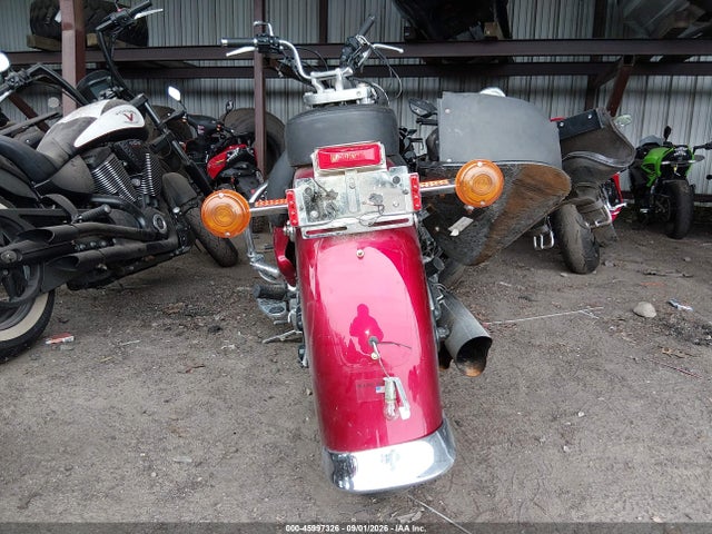 2000 Victory Motorcycles V92 C Victory მანქანა იყიდება აუქციონზე, vin: 5VPCB15D6Y3001450, აუქციონის ნომერი: 45997326