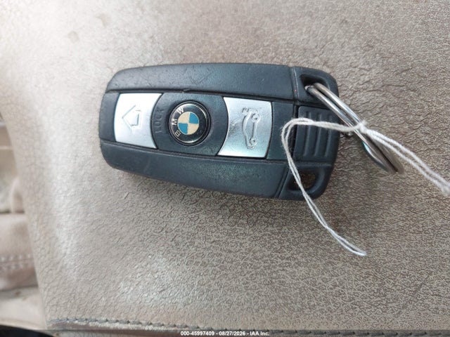 2006 Bmw 325i მანქანა იყიდება აუქციონზე, vin: WBAVB13506KX69220, აუქციონის ნომერი: 45997409