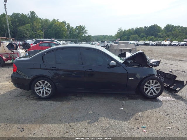 2006 Bmw 325i მანქანა იყიდება აუქციონზე, vin: WBAVB13506KX69220, აუქციონის ნომერი: 45997409