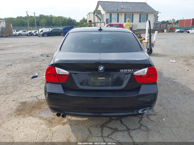 2006 Bmw 325i მანქანა იყიდება აუქციონზე, vin: WBAVB13506KX69220, აუქციონის ნომერი: 45997409