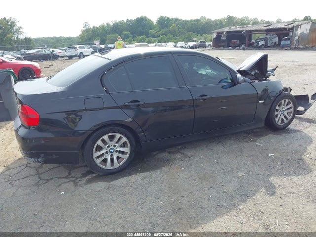 2006 Bmw 325i მანქანა იყიდება აუქციონზე, vin: WBAVB13506KX69220, აუქციონის ნომერი: 45997409