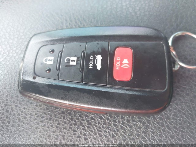 2022 Toyota Camry Se Hybrid მანქანა იყიდება აუქციონზე, vin: 4T1G31AK7NU043645, აუქციონის ნომერი: 45997455