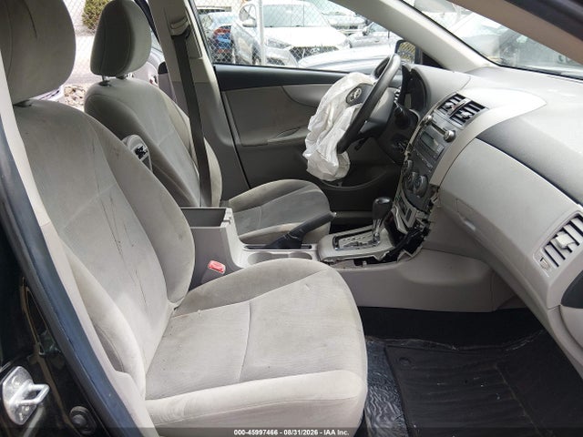 45997466 :رقم المزاد ، 2T1BU4EE4BC537410 vin ، 2011 Toyota Corolla Le مزاد بيع