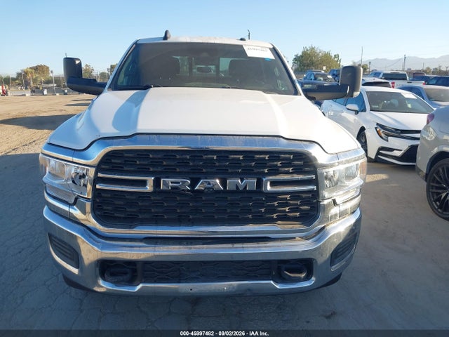 Продажа на аукционе авто 2022 Ram 2500 Tradesman  4x4 6'4 Box, vin: 3C6UR5CJ1NG103589, номер лота: 45997482