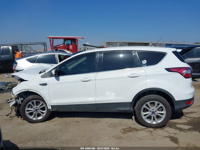 1FMCU0GD5HUE76867 Ford ESCAPE SE