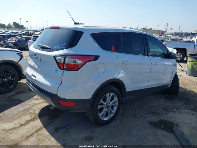 1FMCU0GD5HUE76867 Ford ESCAPE SE