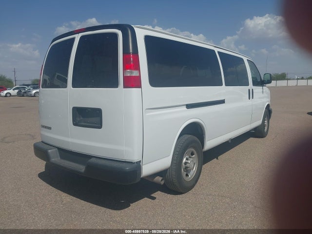 Chevrolet Express 3500 Ls 2019 1GAZGNFG1K1326299 Image 4