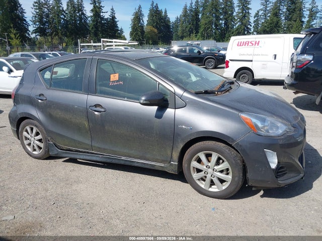 Toyota Prius C Two 2017 JTDKDTB31H1595887 Image 13