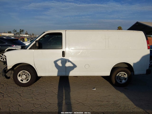 1GCWGFCF6F1261953 Chevrolet Express 2500 Work Van