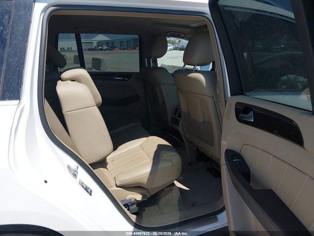Продаж на аукціоні авто 2016 Mercedes-benz Gl 450 4matic, vin: 4JGDF6EE1GA640600, номер лоту: 45997623