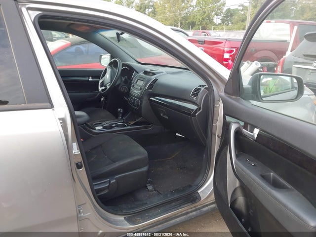 Продажа на аукционе авто 2014 Kia Sorento Lx, vin: 5XYKT3A6XEG486385, номер лота: 45997642