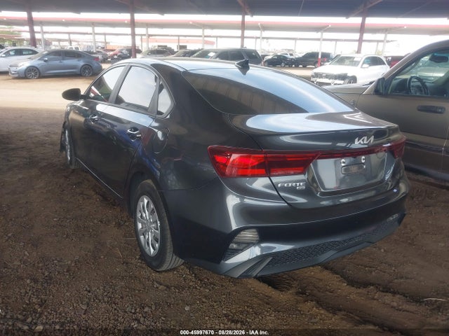 KIA FORTE FE 2022 3KPF24AD6NE499432 Image 3