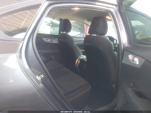 KIA FORTE FE 2022 3KPF24AD6NE499432 Image 8
