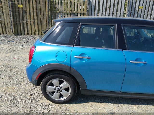 Продажа на аукционе авто 2017 Mini Hardtop Cooper, vin: WMWXU1C33H2F78057, номер лота: 45997695