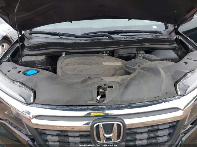 Продажа на аукционе авто 2017 Honda Ridgeline Rtl-t, vin: 5FPYK3F66HB017240, номер лота: 45997760