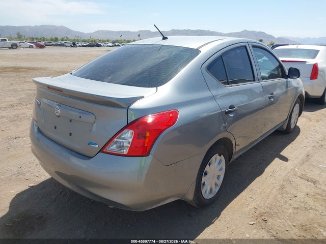 Nissan Versa 1.6 S+ 2014 3N1CN7AP4EL840282 Image 4