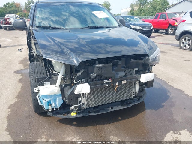 2015 Mitsubishi Outlander Sport Se მანქანა იყიდება აუქციონზე, vin: 4A4AP4AU0FE031679, აუქციონის ნომერი: 45997780