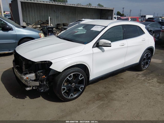 Mercedes-Benz GLA 250 2020 W1NTG4EB4LU029811 Image 2