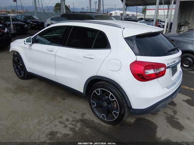 Mercedes-Benz GLA 250 2020 W1NTG4EB4LU029811 Image 3