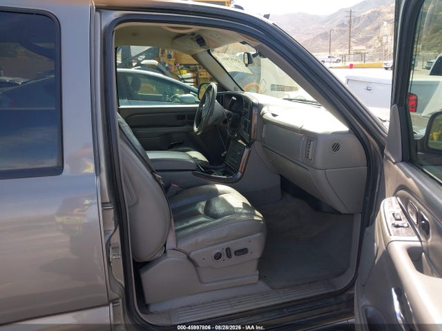 2005 Gmc Yukon Xl 1500 Denali მანქანა იყიდება აუქციონზე, vin: 1GKFK66U45J216814, აუქციონის ნომერი: 45997806