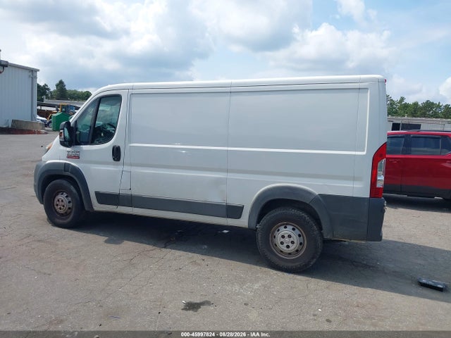 45997824 :رقم المزاد ، 3C6TRVAG8GE112792 vin ، 2016 Ram Promaster 1500 Low Roof مزاد بيع