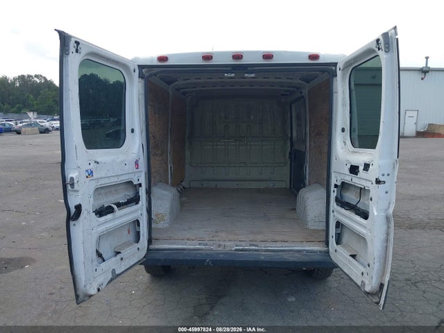 45997824 :رقم المزاد ، 3C6TRVAG8GE112792 vin ، 2016 Ram Promaster 1500 Low Roof مزاد بيع