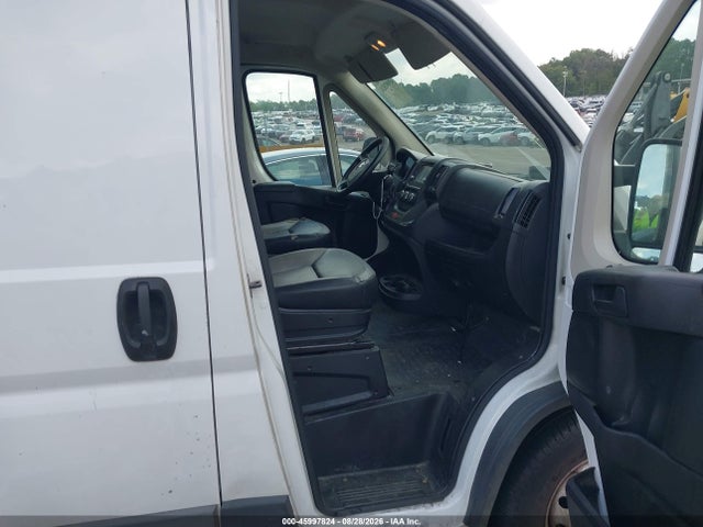 45997824 :رقم المزاد ، 3C6TRVAG8GE112792 vin ، 2016 Ram Promaster 1500 Low Roof مزاد بيع