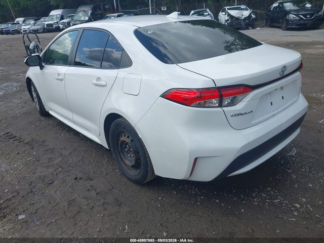 45997865 :رقم المزاد ، JTDEPMAE4NJ197100 vin ، 2022 Toyota Corolla Le مزاد بيع