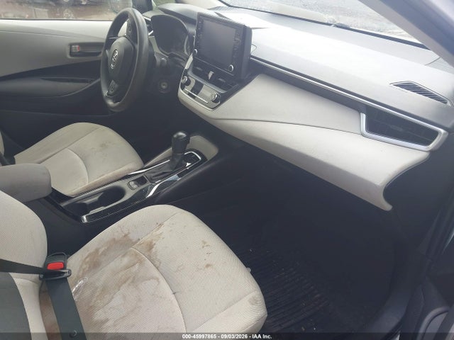 45997865 :رقم المزاد ، JTDEPMAE4NJ197100 vin ، 2022 Toyota Corolla Le مزاد بيع