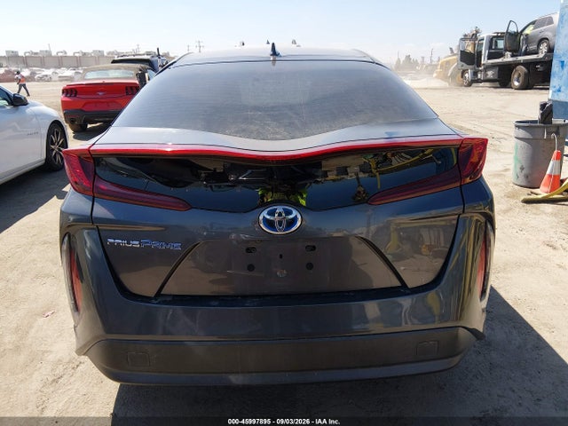 Toyota Prius Prime Plus 2018 JTDKARFP2J3079900 Image 17
