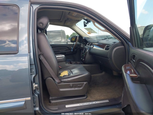 45997902 :رقم المزاد ، 1GKFK63877J199999 vin ، 2007 Gmc Yukon Denali مزاد بيع