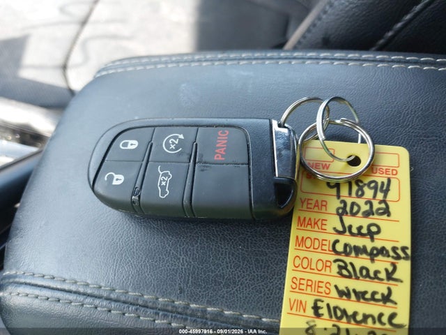 45997916 :رقم المزاد ، 3C4NJDCB1NT171681 vin ، 2022 Jeep Compass High Altitude 4x4 مزاد بيع