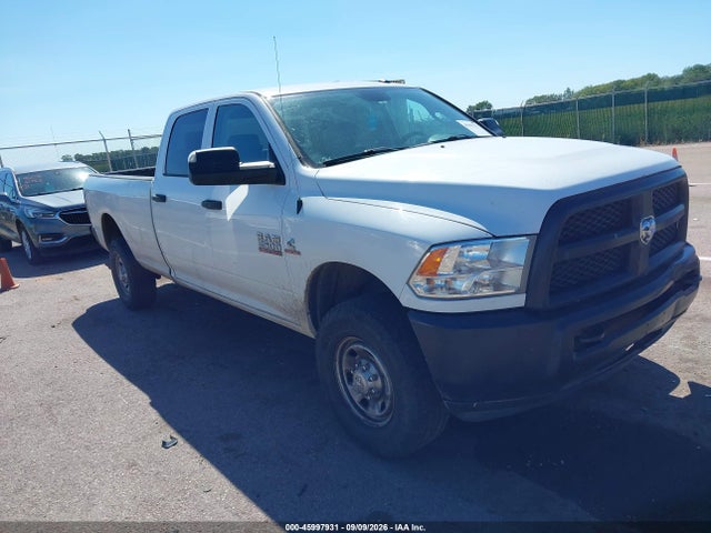 Продаж на аукціоні авто 2018 Ram 2500 Tradesman  4x4 8' Box, vin: 3C6UR5HL0JG307319, номер лоту: 45997931