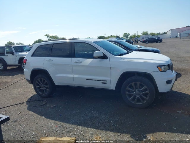 Продажа на аукционе авто 2016 Jeep Grand Cherokee Limited 75th Anniversary, vin: 1C4RJFBG5GC376526, номер лота: 45997942