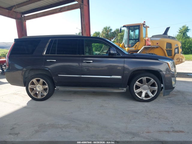 Продаж на аукціоні авто 2015 Cadillac Escalade Luxury, vin: 1GYS3MKJ7FR535130, номер лоту: 45997948