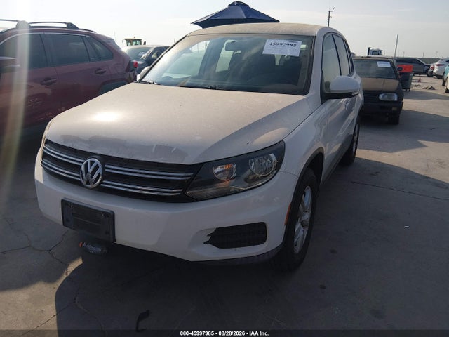 2013 Volkswagen Tiguan S მანქანა იყიდება აუქციონზე, vin: WVGAV7AX6DW540073, აუქციონის ნომერი: 45997985